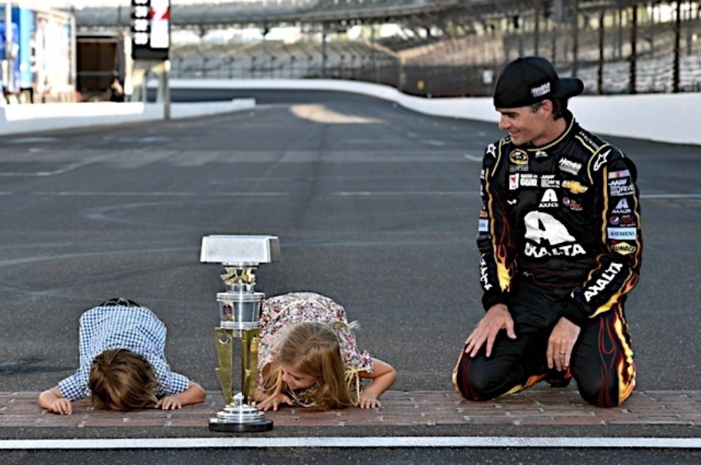 Windy City Motorsports >> Gordon celebrates fifth Brickyard 400 victory | Hendrick Motorsports Windy City Motorsports >> Gordon celebrates fifth Brickyard 400 victory | Hendrick Motorsports